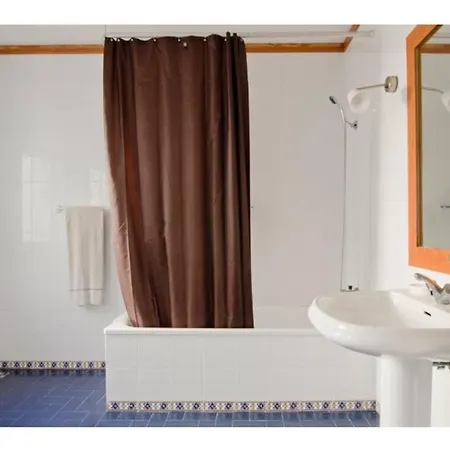 Apartment Houze Spacious Apartment In Lapa Near Riverside Lisbon